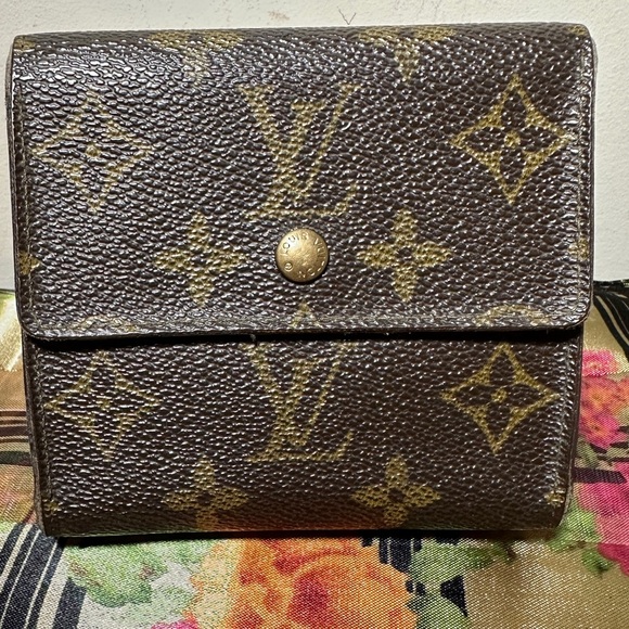 Louis Vuitton Handbags - Louis Vuitton wallet.